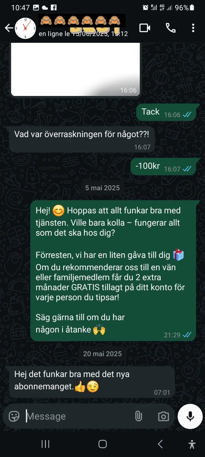 WhatsApp-konversation: Återkommande IPTV-kund nöjd och rekommenderar tjänsten till vänner
